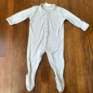 Kyte baby light grey onesie, softest modal, 0-3 mo